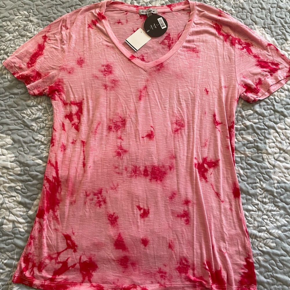 NWTS women’s size large Centro tie dye v-neck t-shirt